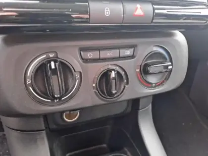 Photo 13 Citroën C3  1.2 PureTech 83ch S&S YOU!