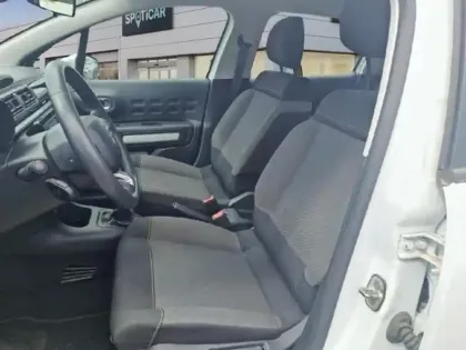 Photo 8 Citroën C3  1.2 PureTech 83ch S&S YOU!