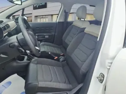 Photo 8 Citroën C3  1.2 PureTech 110ch S&S Shine EAT6