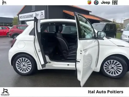 Photo 11 Fiat 500 Gén. II Ph1 MY23 Pack Confort 4