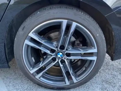 Photo 8 BMW Serie 1 Gén. III (F40) Ph2 M Sport 5