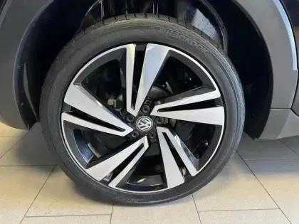 Photo 6 Volkswagen T-cross  1.0 TSI 115ch R-Line DSG7