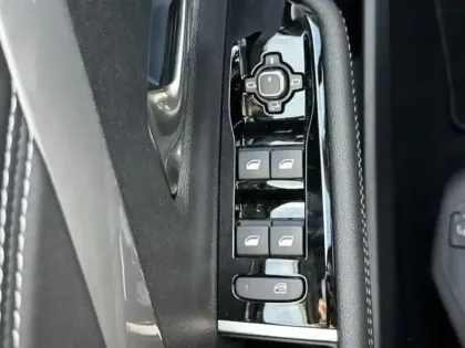 Photo 11 Opel Astra  Sports Tourer 1.2 Turbo Hybrid 136ch GS e-DCT 6