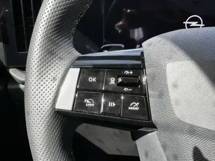 Photo 10 Opel Astra  Sports Tourer 1.2 Turbo Hybrid 136ch GS e-DCT 6