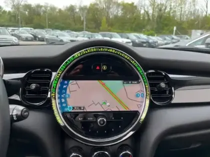 Photo 6 Mini Mini Gén. III (F56) Ph3 Edition Premium Plus 3