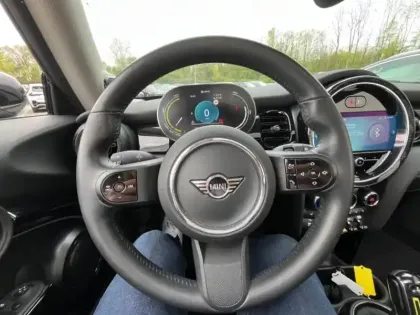 Photo 10 Mini Mini Gén. III (F56) Ph3 Edition Premium Plus 3