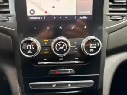 Photo 14 Renault Megane  1.5 Blue dCi 115ch Business