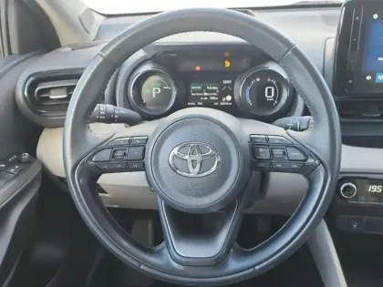 Photo 14 Toyota Yaris Gén. IV Ph1 Iconic 5