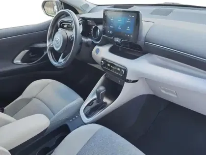 Photo 8 Toyota Yaris Gén. IV Ph1 Iconic 5