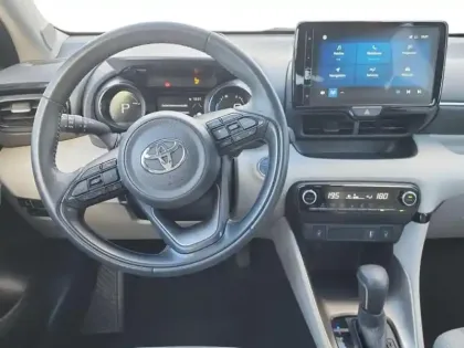 Photo 10 Toyota Yaris Gén. IV Ph1 Iconic 5