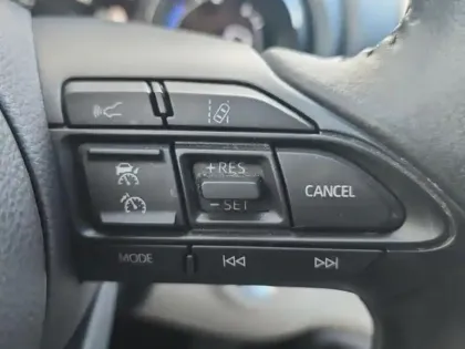 Photo 12 Toyota Yaris Gén. IV Ph1 Iconic 5