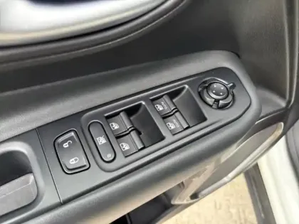 Photo 14 Jeep Renegade Gén. I Ph2 Limited 5