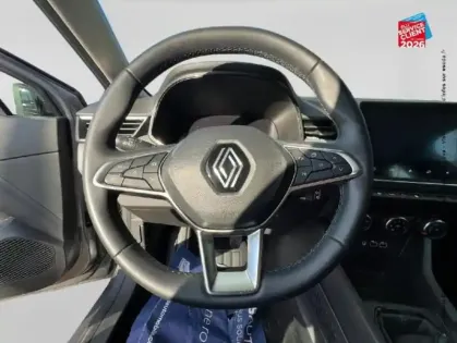 Photo 11 Renault Clio Gén. V (BJA) Ph1 NG Evolution 5