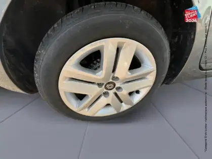 Photo 9 Renault Clio Gén. V (BJA) Ph1 NG Evolution 5