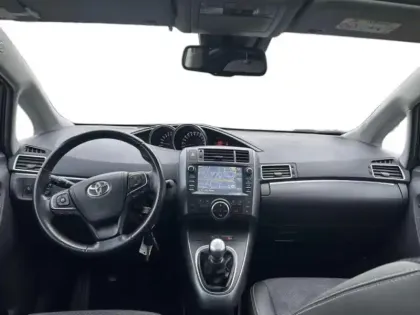 Photo 5 Toyota Verso Gén. I Ph2 NG2 Design 5