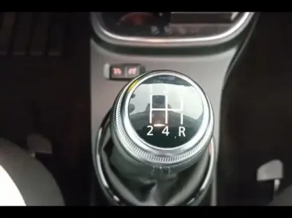 Photo 7 Renault Twingo Gén. III (C07) Ph2 NG Urban Night 5