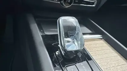 Photo 15 Volvo Xc60  T6 AWD Hybride rechargeable 253 ch+145 ch Geartronic 8