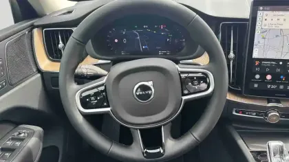 Photo 11 Volvo Xc60  T6 AWD Hybride rechargeable 253 ch+145 ch Geartronic 8