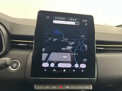 Photo 31 Renault Clio  E-Tech full hybrid 145