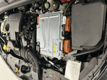 Photo 35 Renault Clio  E-Tech full hybrid 145