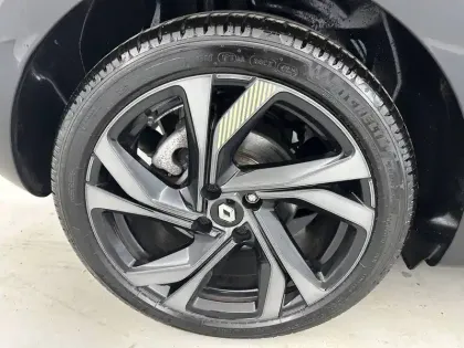 Photo 30 Renault Clio  E-Tech full hybrid 145