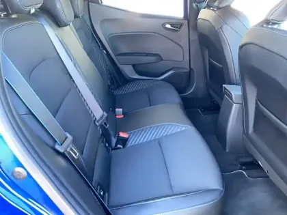 Photo 14 Renault Clio  E-Tech full hybrid 145