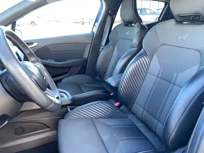 Photo 9 Renault Clio  E-Tech full hybrid 145