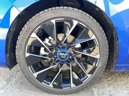 Photo 31 Renault Clio  E-Tech full hybrid 145