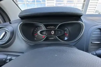 Photo 42 Renault Captur  TCe 120 Energy