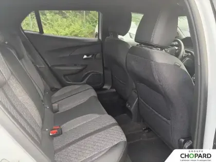 Photo 19 Peugeot 2008  Hybrid 145 e-DCS6