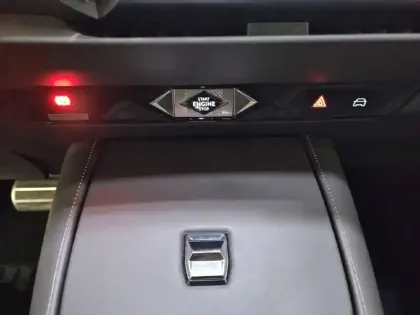 Photo 24 DS DS 4 Gén. II Ph1 La Première 5