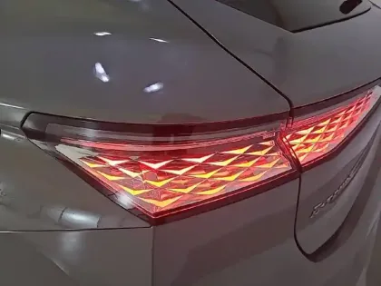 Photo 16 DS DS 4 Gén. II Ph1 La Première 5