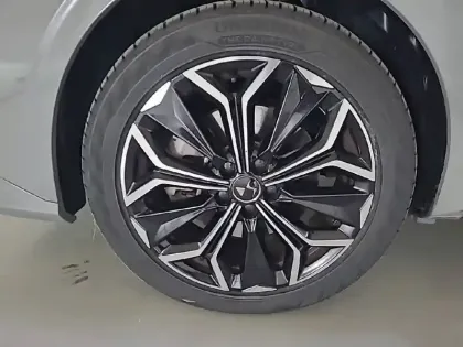 Photo 12 DS DS 4 Gén. II Ph1 La Première 5