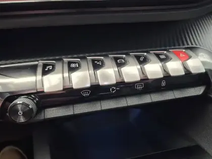 Photo 29 Peugeot 3008 Gén. II Ph2 Allure 5