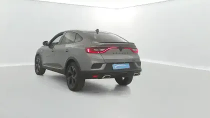 Photo 11 Renault Arkana  E-Tech hybride 145 - 22