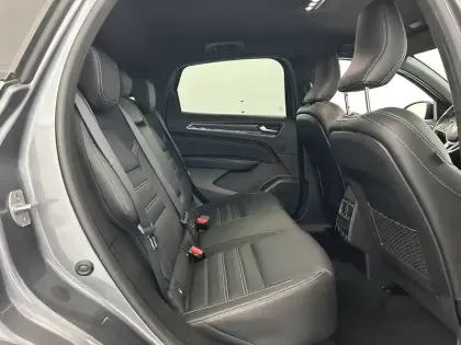 Photo 24 Renault Arkana  E-Tech hybride 145 - 22