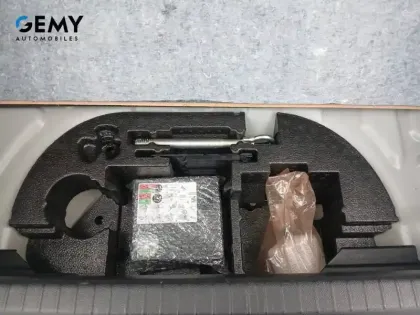 Photo 20 Peugeot 208  Electrique 50 kWh 136ch