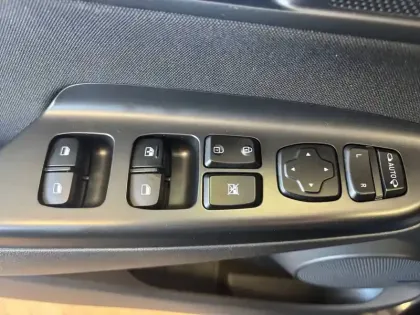 Photo 5 Hyundai Kona  Hybrid 141