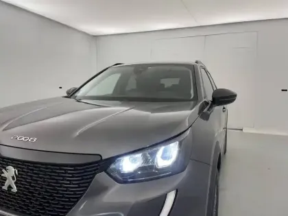 Photo 87 Peugeot 2008  PureTech 130 S&S EAT8