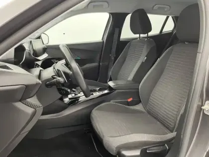 Photo 13 Peugeot 2008 Gén. II Ph1 NG Style 5