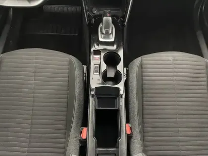 Photo 93 Peugeot 2008  PureTech 130 S&S EAT8