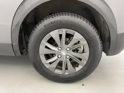 Photo 47 Peugeot 2008  PureTech 130 S&S EAT8