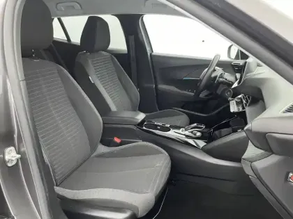 Photo 25 Peugeot 2008 Gén. II Ph1 NG Style 5