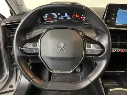 Photo 11 Peugeot 2008  BlueHDi 110 S&S BVM6