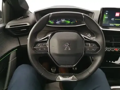 Photo 15 Peugeot 208 Gén. II Ph1 GT Line 5