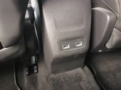 Photo 21 Peugeot 208 Gén. II Ph1 GT Line 5