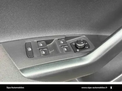 Photo 26 Volkswagen Polo Gén. VI Ph1 Lounge Business 5