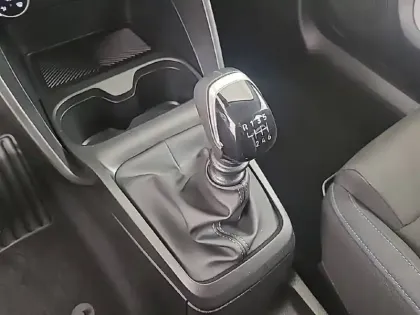 Photo 13 Citroën C3  Turbo 100 ch BVM6