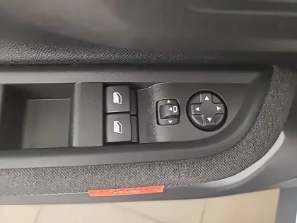 Photo 21 Citroën C3  Turbo 100 ch BVM6