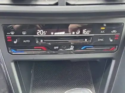 Photo 21 Volkswagen Polo  1.0 TSI 95 S&S DSG7